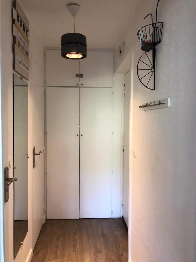 Studio Moderne Avec Balcon Au Coeur Du Centre Ville Appartamento Sainte-Maxime